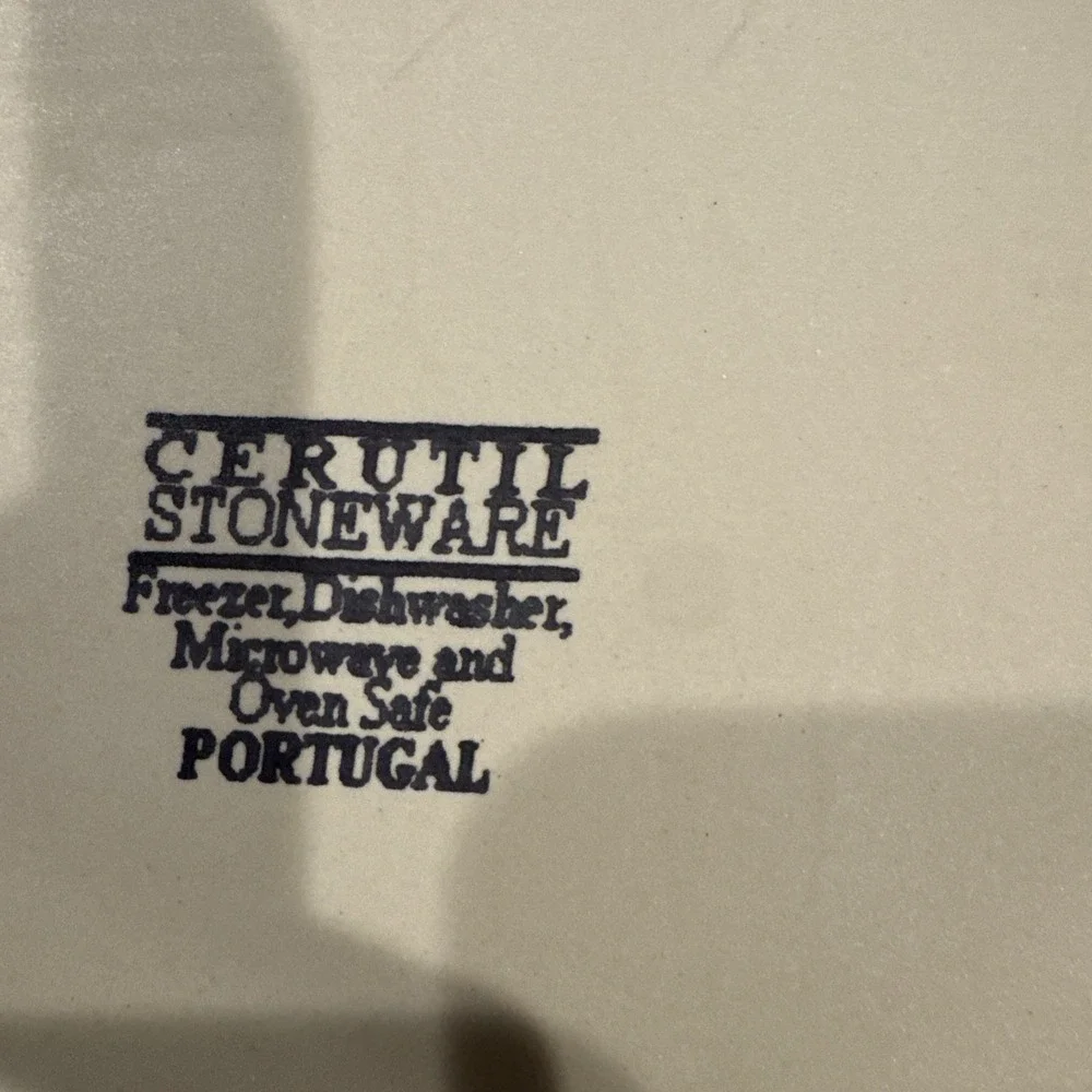Cerutil stoneware apple